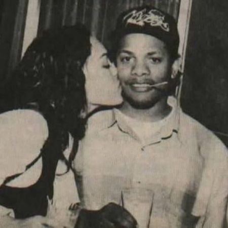 Daijah's mother, Tomica kissing her father, Eazy-E